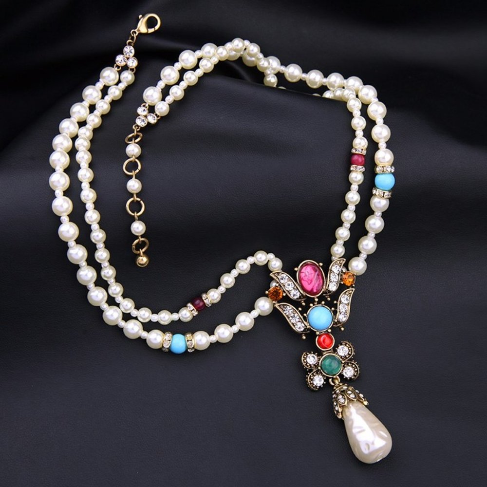 Short Beads Chain Pearls Chrystal Gems Necklace